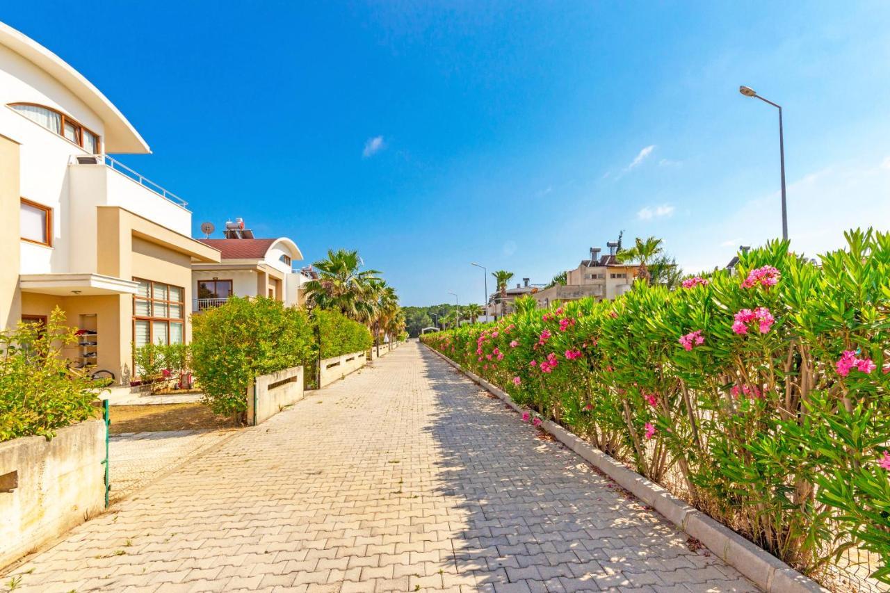Paradise Town Villa Daisy Belek Exterior foto